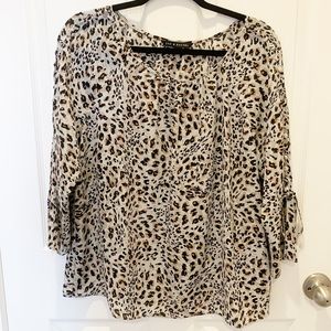 Zac & Rachel Leopard Top Sleeve Buttons and Bows